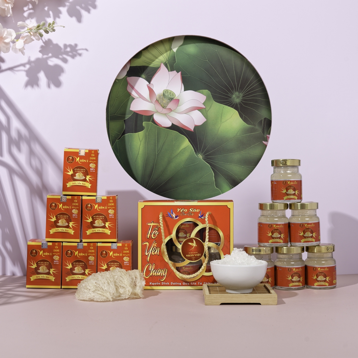Giỏ mini 6 Hũ Yến Chưng Đường Phèn Nhân Việt 30% Yến Hũ 70ml