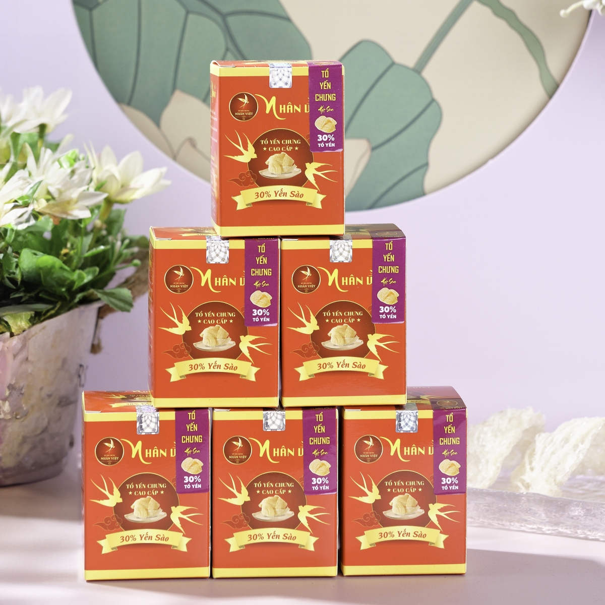 Yến Sào Chưng Hạt Sen Nhân Việt 30% Yến Hũ 70ml